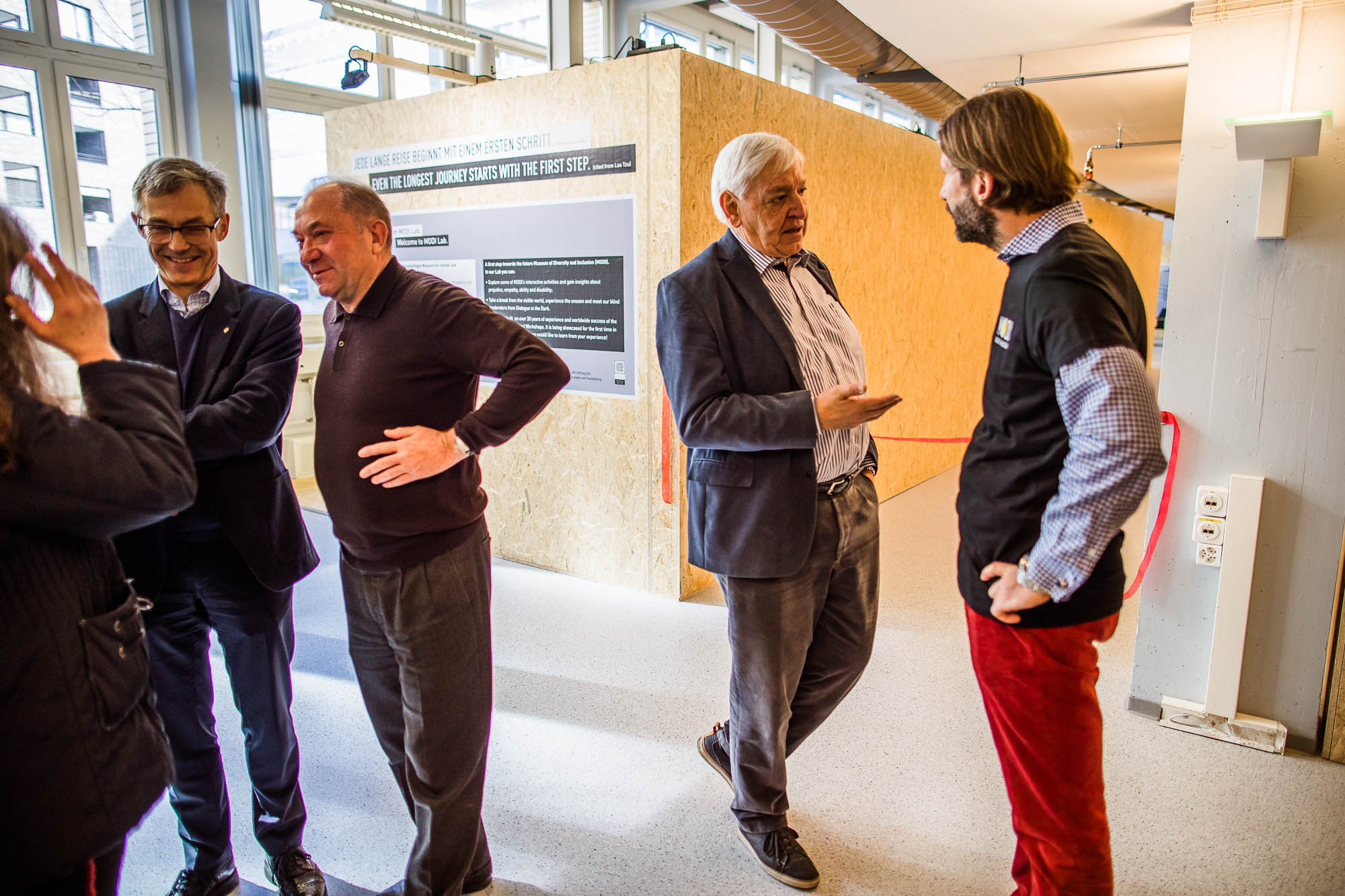 Export x3 1DX23031 Business 2020 Opening MOBI